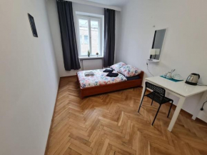 Fantastic Waw - O13 Room F